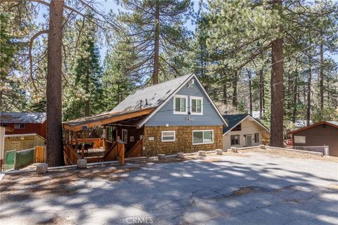 Photo of 33481 Weeping Willow Dr, Green Valley Lake, CA 92341 (MLS # IG26088982)