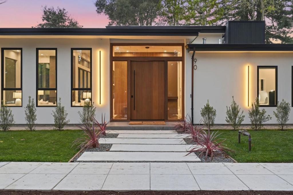 90 Crescent Drive, Palo Alto CA 94301