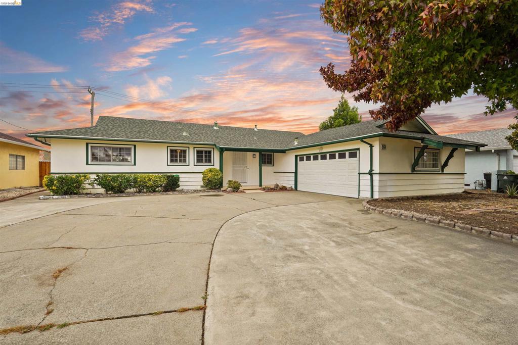 53 Marshall Way