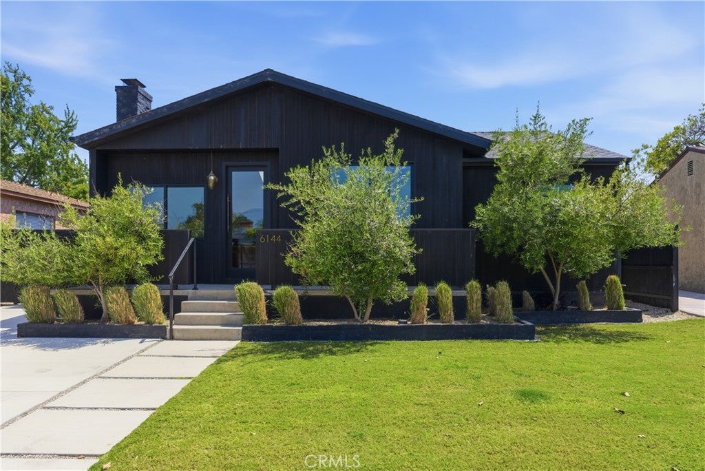 6144 W 76th Street