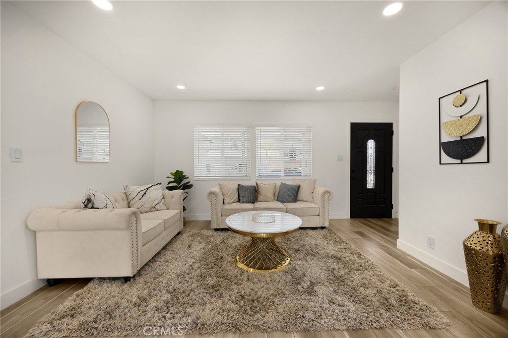 506 W Victor Avenue