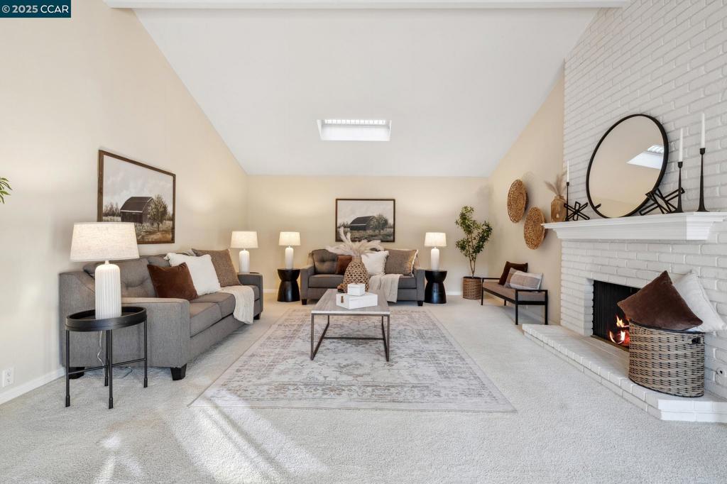 DIABLO WEST - Residential