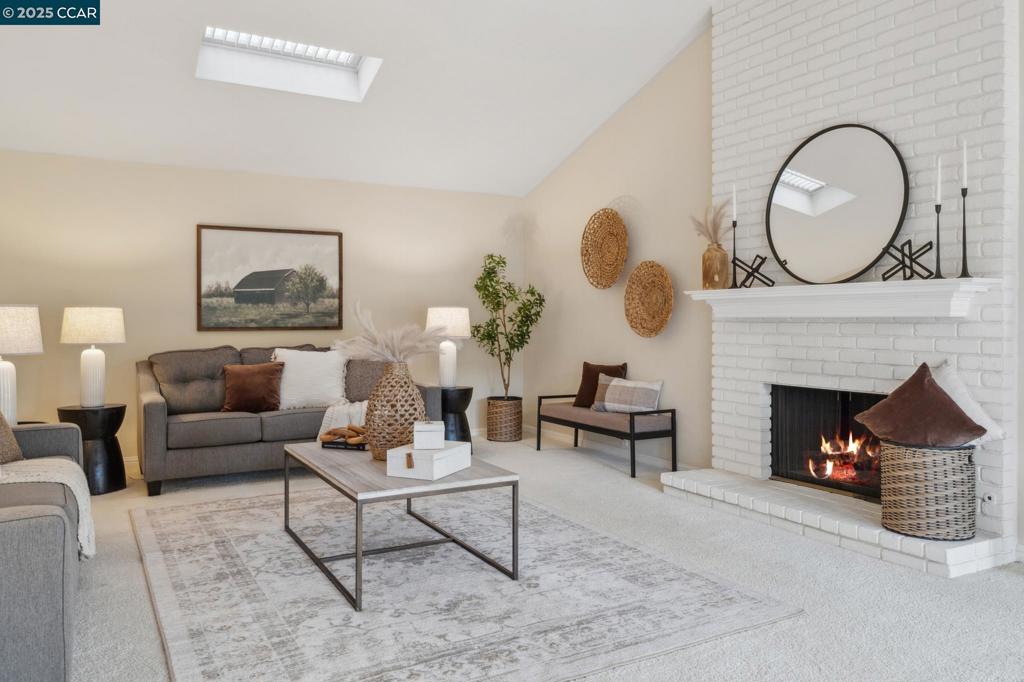 DIABLO WEST - Residential