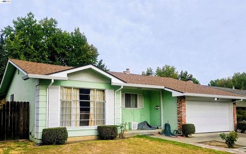 Photo of 4265 Tehama Ave Ave, Fremont, CA 94538 (MLS # 41129051)