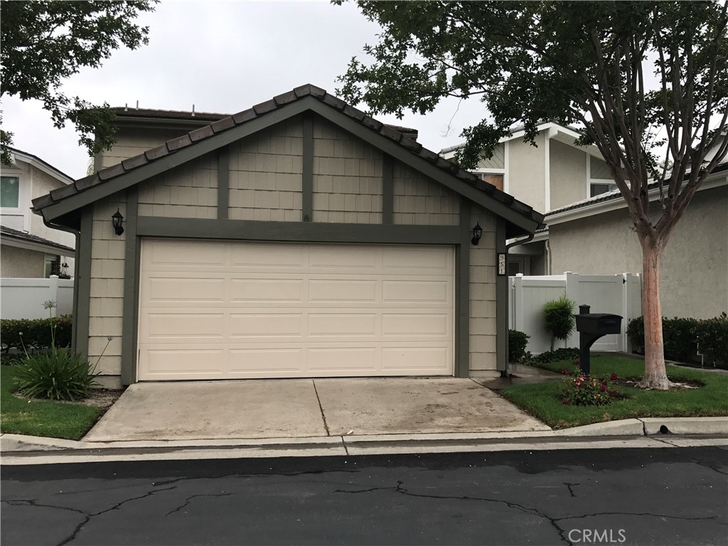 951 S Park Rim Circle