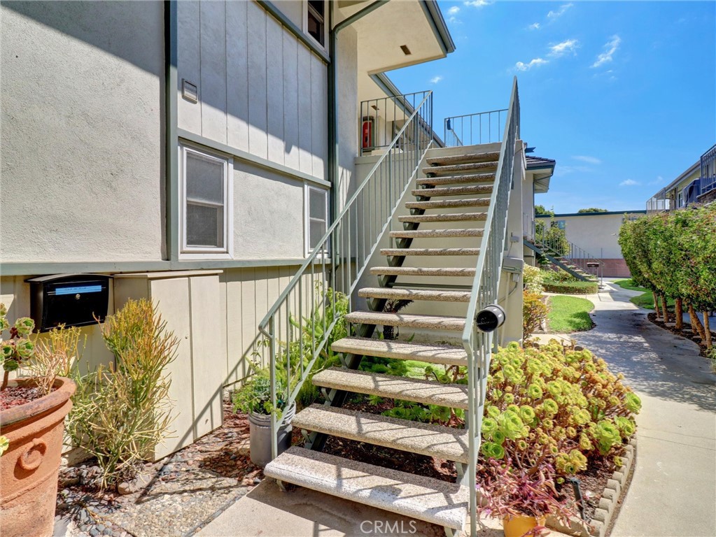 22627 Nadine Circle B