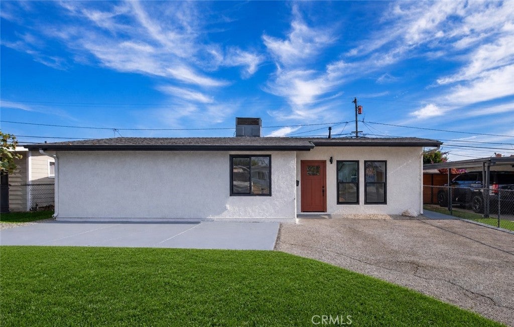 173 W 232nd Pl PL, Carson CA 90745