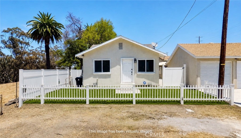 714 W Crestwood St, San Pedro CA 90731