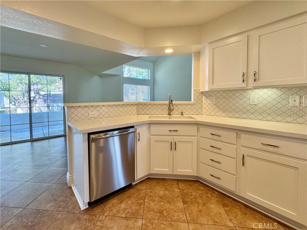 Viewpointe North (VPNR) - Residential Lease