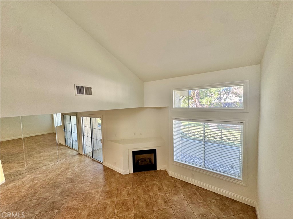 Viewpointe North (VPNR) - Residential Lease