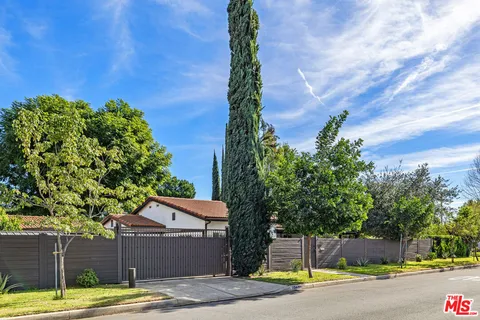 7340 Farralone Avenue, Canoga Park, CA 91303 - MLS#: 26651181