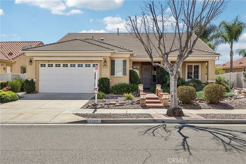 Photo of 5587 Paseo Famosa, Hemet, CA 92545 (MLS # SW26048316)