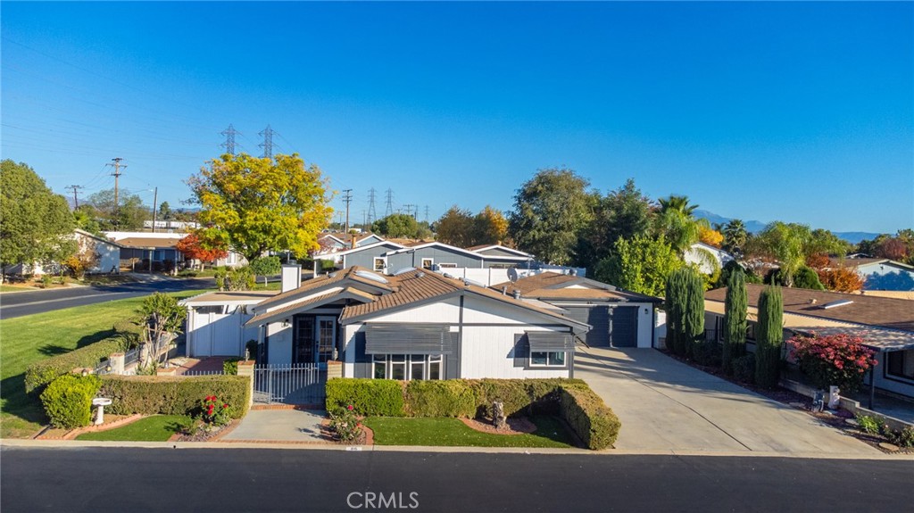 10961 Desert Lawn Drive 86