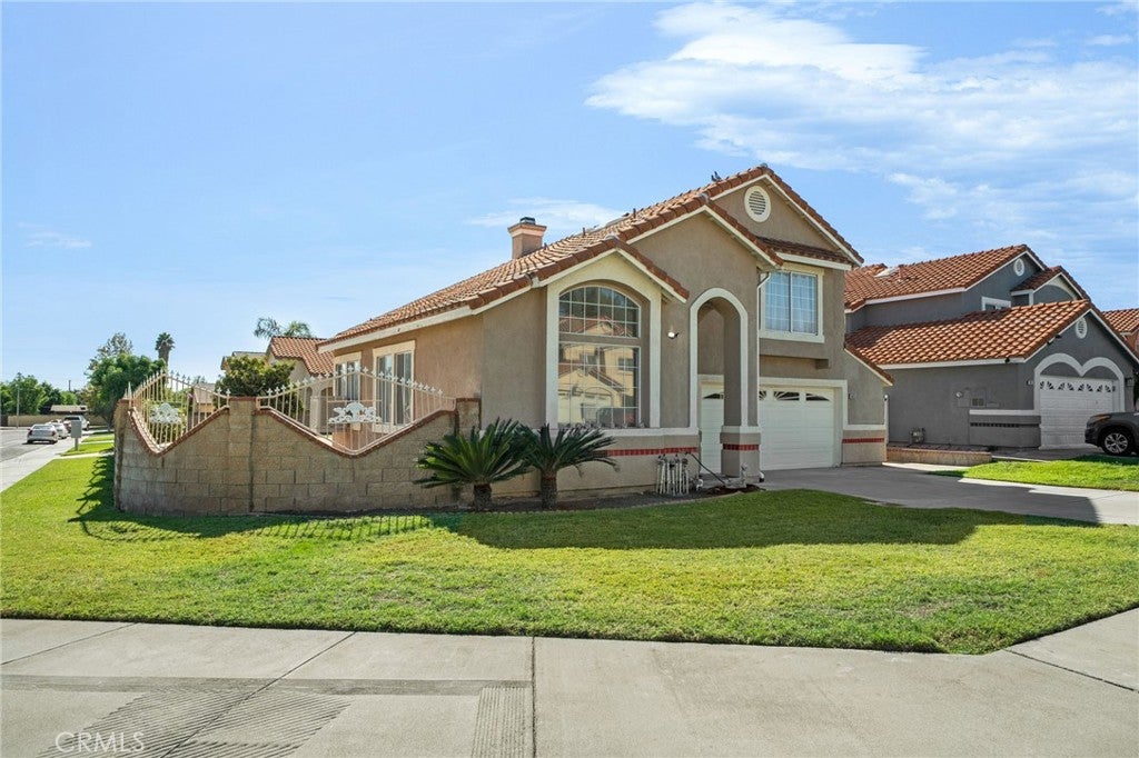18035 San Jacinto