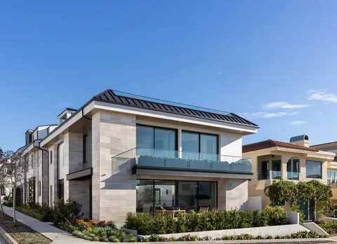 220 Carnation Avenue, Corona Del Mar, CA 92625 - MLS#: NP26041148