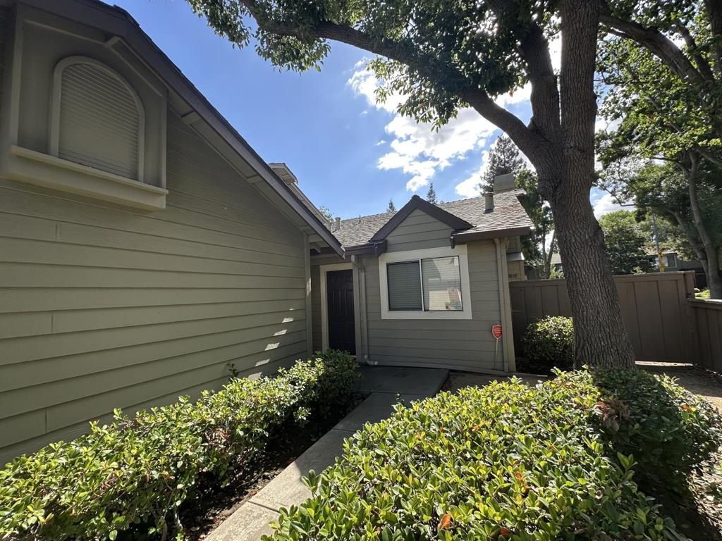92 Frontier Trail Drive