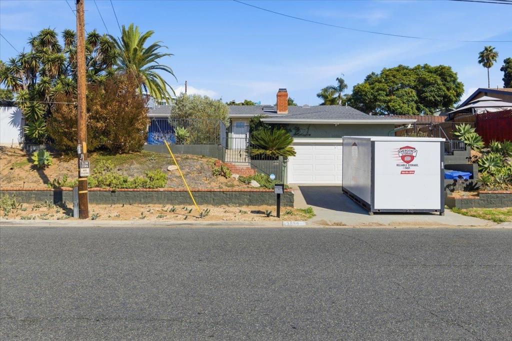 Properties 3 3880 Adams Street