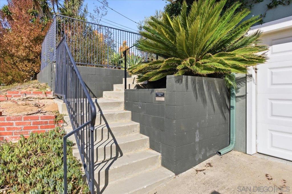 Properties 4 3880 Adams Street