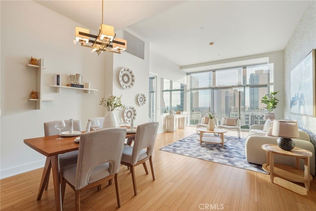 Photo of 3223 W 6th Street #1006, Los Angeles, CA 90020 (MLS # AR25281517)