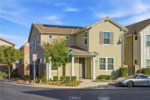 Photo of 6910 Stonecrop Ln, Fontana, CA 92336 (MLS # AR26043187)