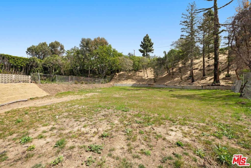 1018 Maroney Lane