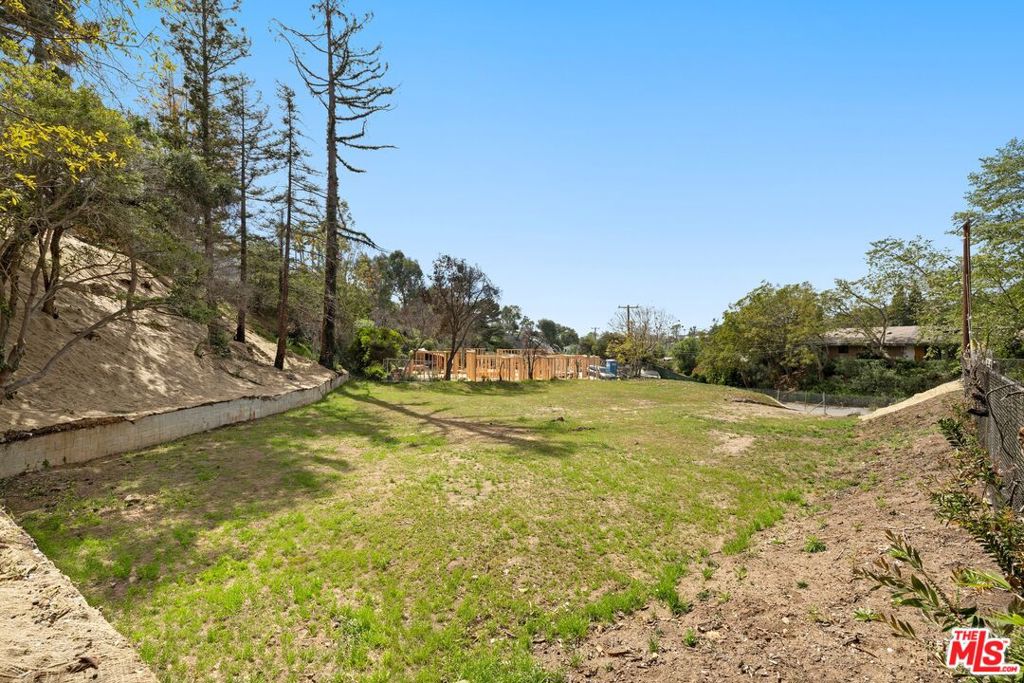 1018 Maroney Lane
