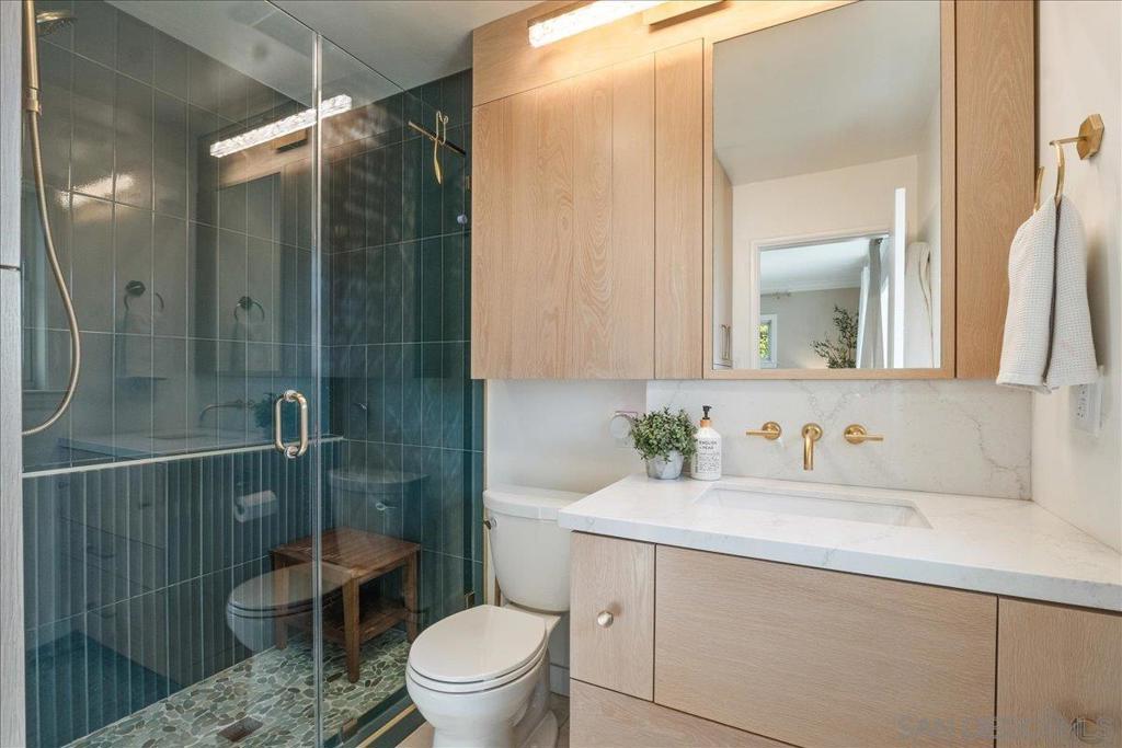 Del Cerro - Residential