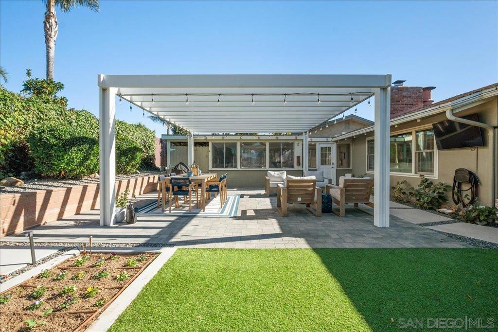 Del Cerro - Residential