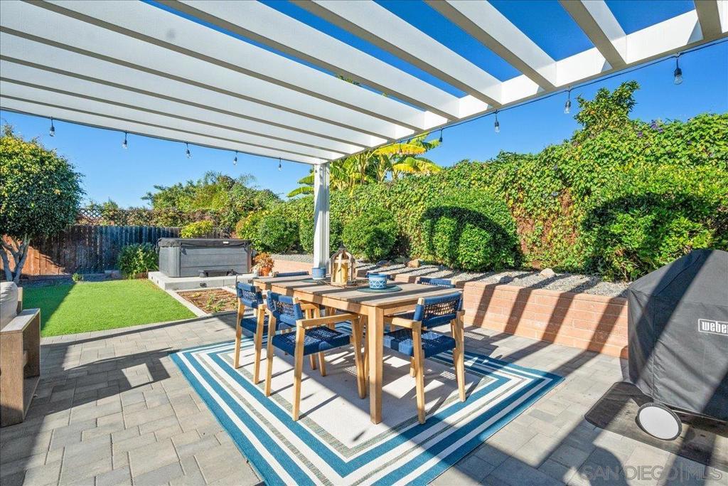 Del Cerro - Residential