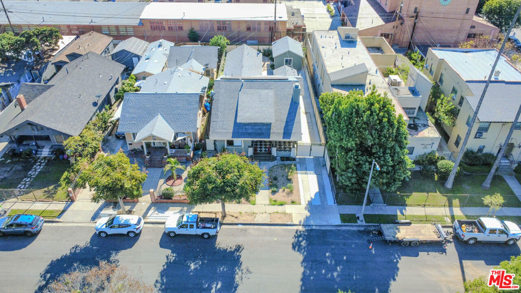 2180 W 31st Street