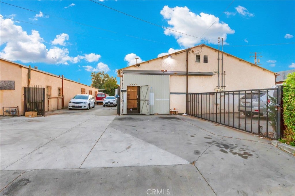 2460 Chico