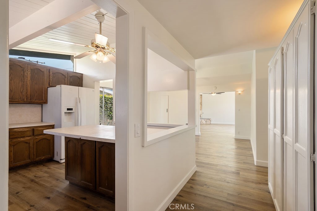 1230 N Aldenville