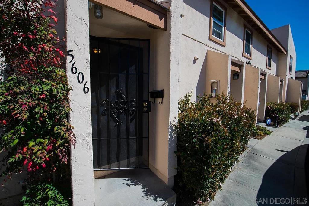 Coming soon.. Lovely 2 bedroom 1.5 bath end unit townhome.. large private enclosed patio.. upgraded kitchen.. hard surface flooring.. laundry room can accommodate full size washer and dryer ... Complex features pool, spa and clubhouse .. close to shopping , restaurants ,public transportation