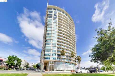 Photo of 1 Lakeside Dr, Oakland, CA 94612 (MLS # 41147084)