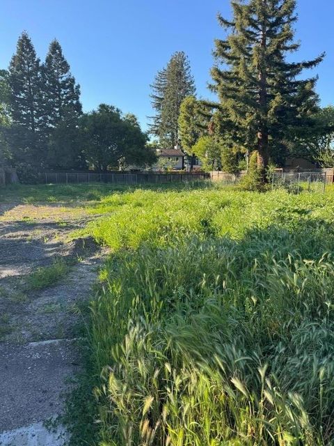 Photo of Encina Ave, Menlo Park, CA 94025 (MLS # ML82047000)