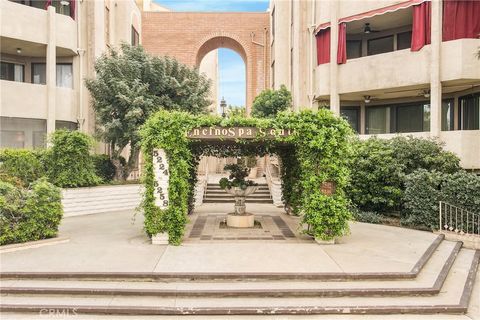 5216 Yarmouth 107 Encino CA 91316