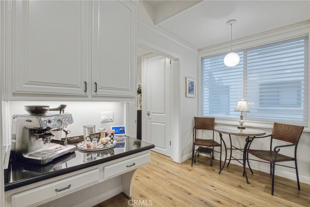 Photo of 5216 Yarmouth #107, Encino, CA 91316 (MLS # SR26018851)