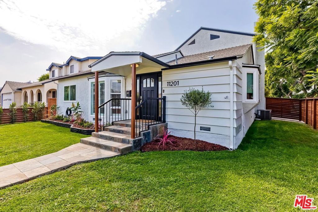 11201 Segrell Way