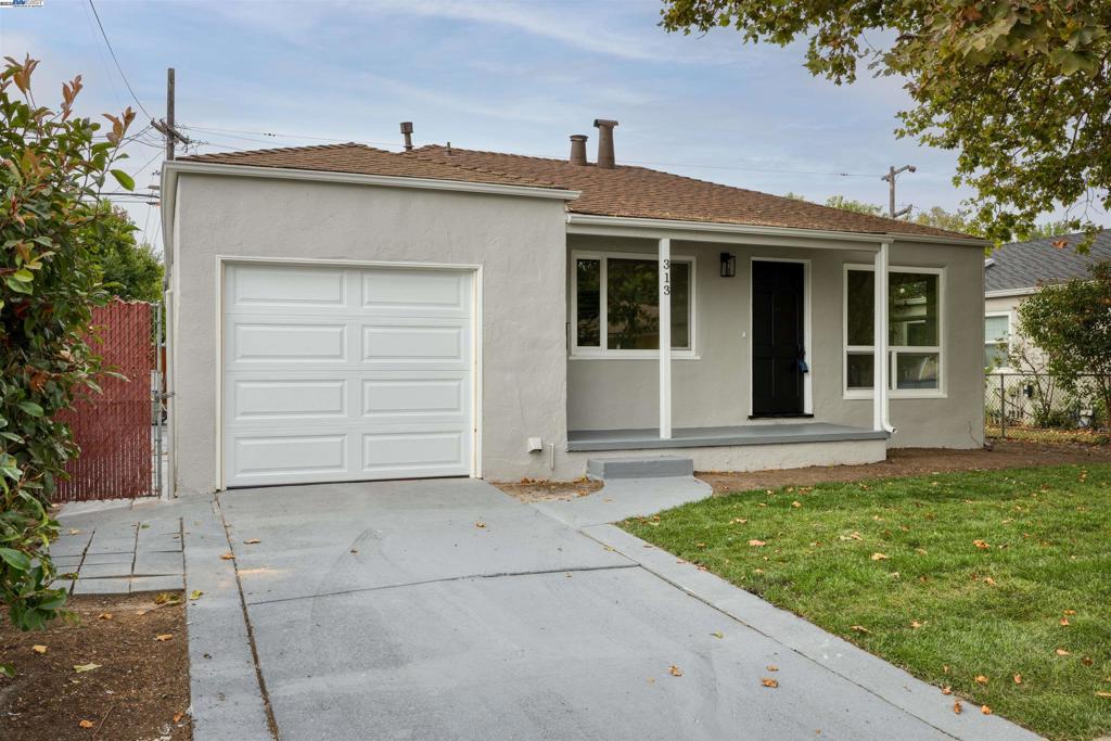 VALLEJO MANOR - Residential