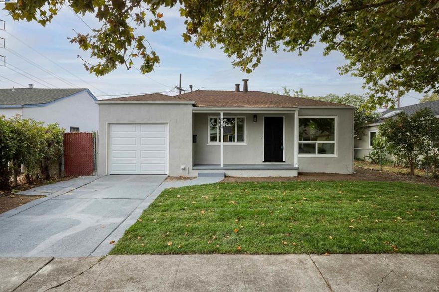 Stunning home situated in beautiful neighborhood, includes attractive curb appeal and a recent transformation being partially remodeled. A four-bedroom floor plan includes attached single car garage, large living area, beautiful kitchen, and adjoining dining area along with primary bedroom/bathroom combination and nice sized bedrooms with main bathroom. Remodel highlights include stunning flooring/baseboard combination, contemporary lighting, tasteful interior/exterior paint, partial kitchen and bathroom remodels, partial window replacement, new garage door, new fence lines in backyard and fresh sod with irrigation sprinkler system.