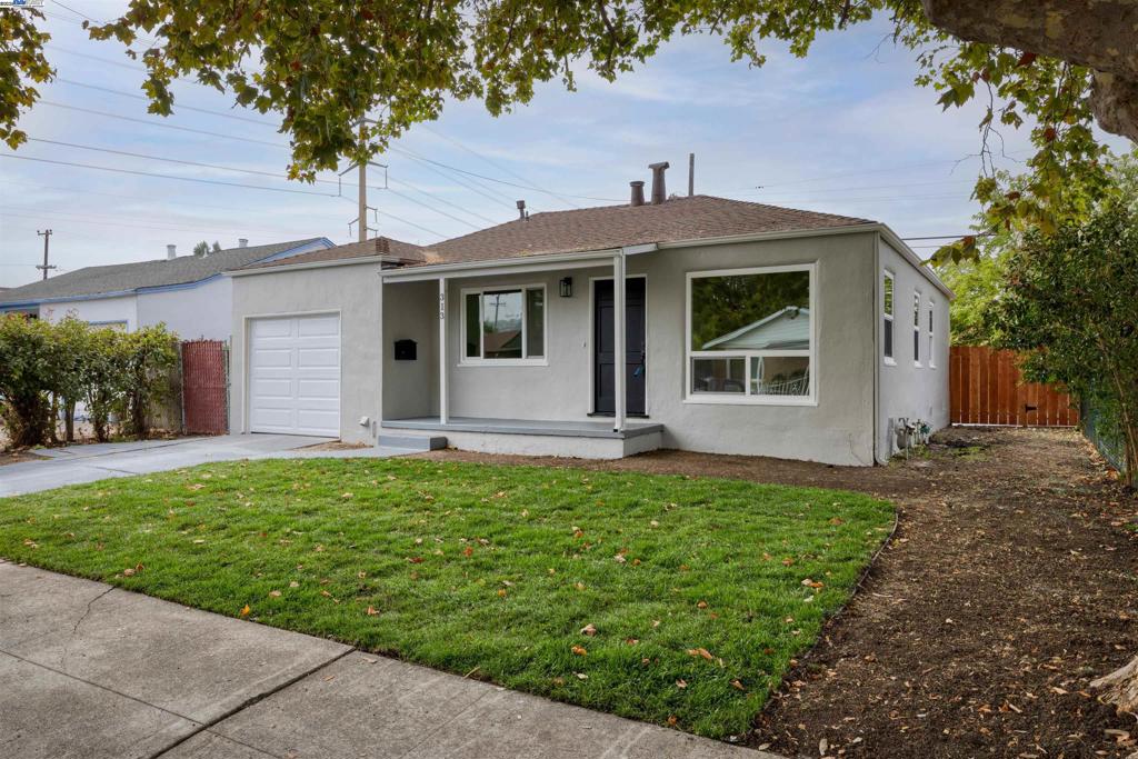 VALLEJO MANOR - Residential