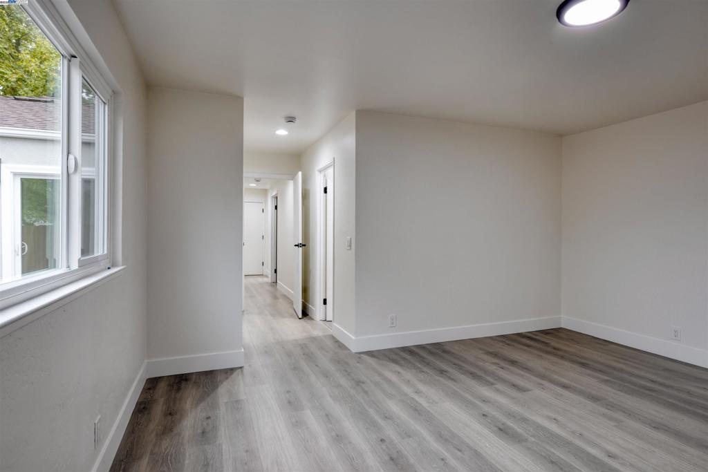 VALLEJO MANOR - Residential