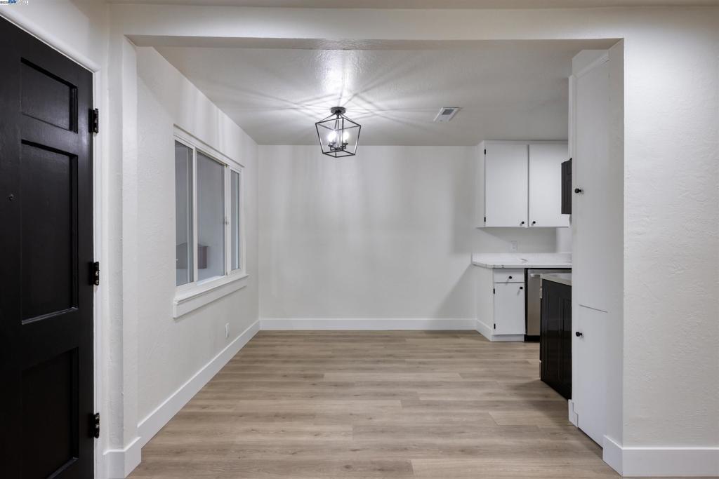 VALLEJO MANOR - Residential