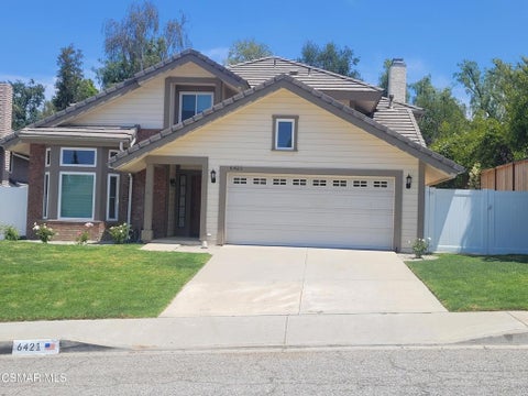 Photo of 6421 Smoke Tree Avenue, Oak Park, CA 91377 (MLS # 226002576)
