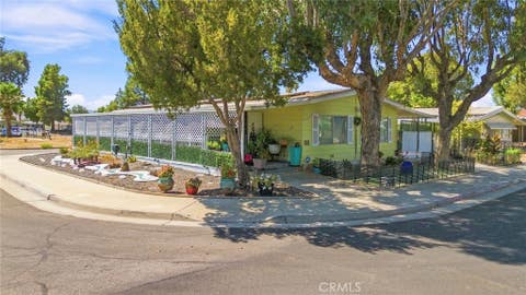Photo of 643 Mariposa DR, Hemet, CA 92543 (MLS # PW26168742)