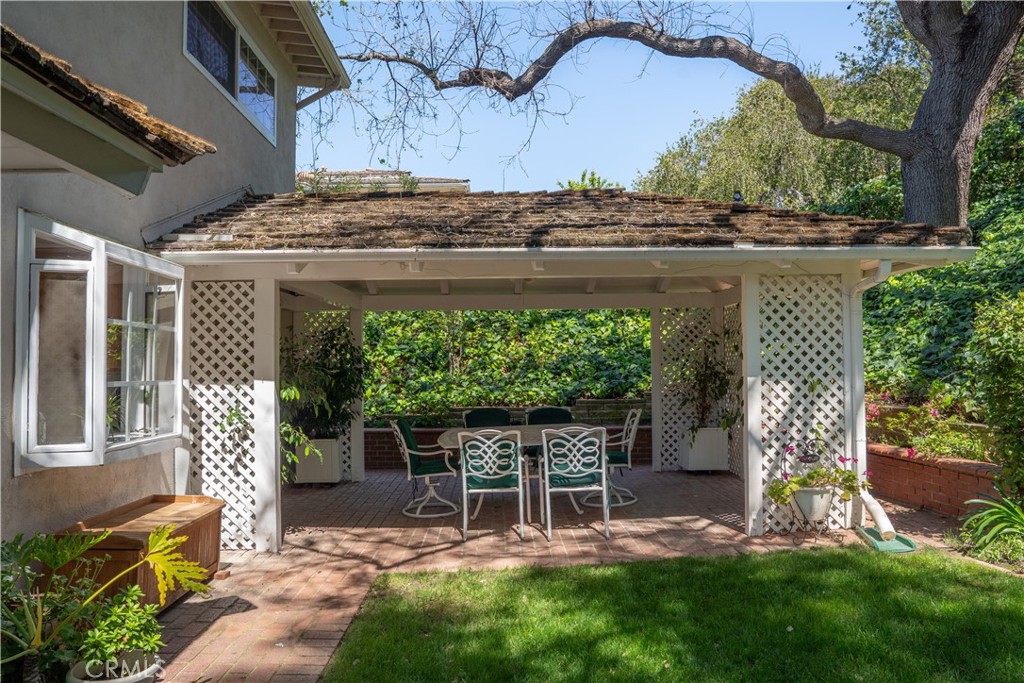 27328 Country Glen Road