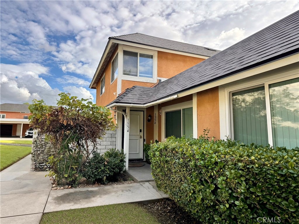 1354 Peppertree CIR