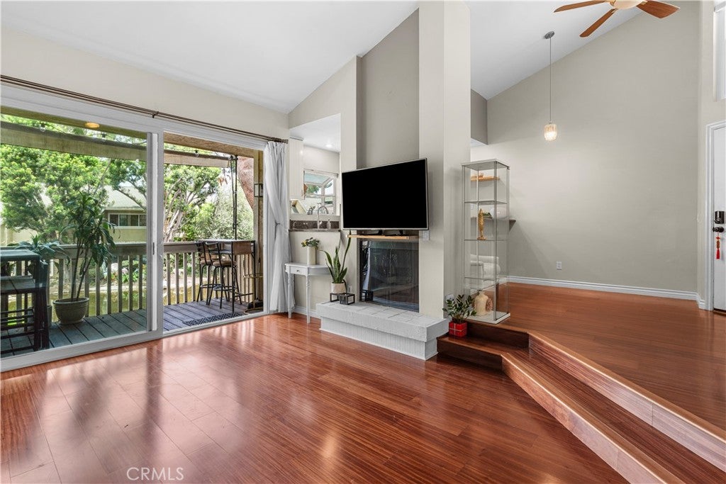 Photo of 240 Pineview #3A, Irvine, CA 92620 (MLS # OC26143279)