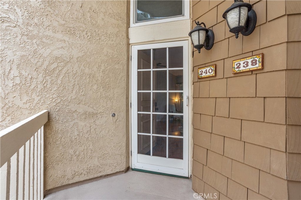 240 Pineview 3A, Irvine CA 92620