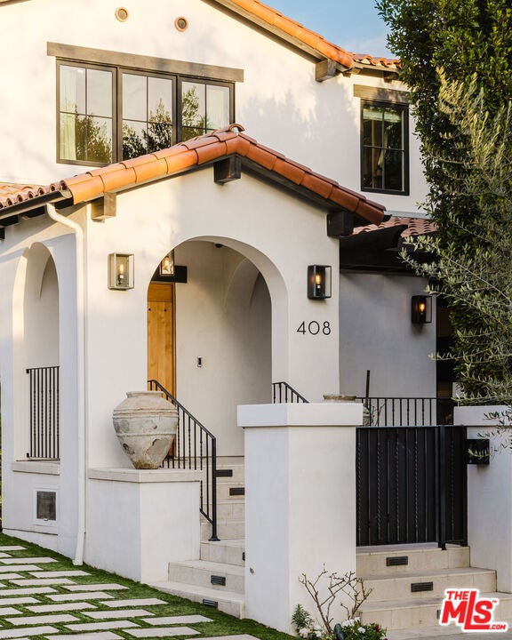 408 Westbourne Drive, Los Angeles CA 90048